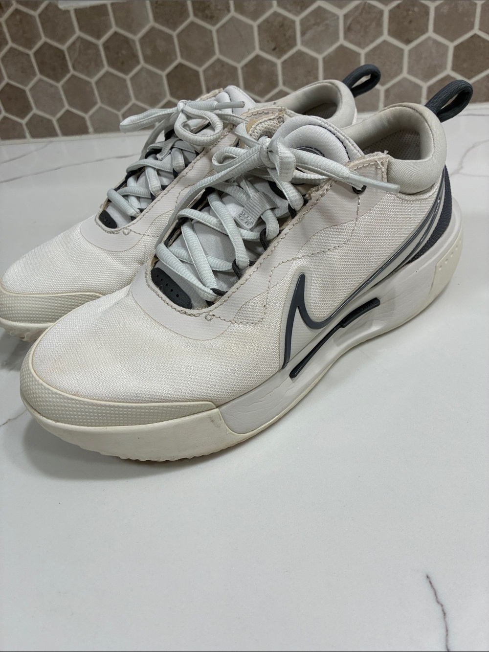 Nike Women’s Off White Court Pro Sneakers with Gray Swoosh size 6.5